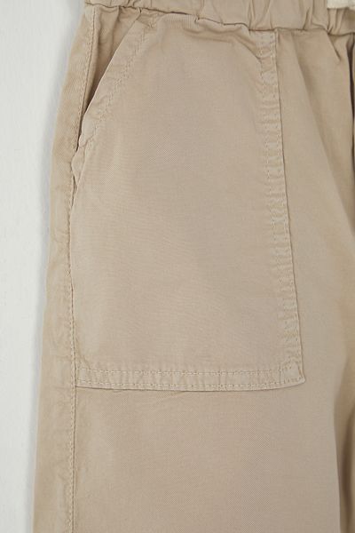 TRENDYOLKIDS Ecru Boy's 100% βαμβακερή τσέπη με λεπτομέρεια ελαστικό υφαντό σορτς & βερμούδες TKDSS25SR00027