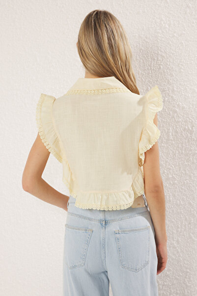 Trendyol Collection Light Yellow Ruffle Detailed Sleeveless Shirt Twoss25Go00157
