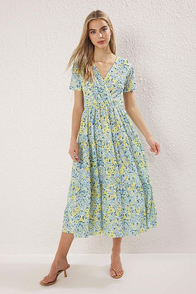 Trendyol Collection Rochie tricotată midi cu imprimeu floral galben, cu două piepturi, elastică, cu deschidere la talie TWOSS24EL00417