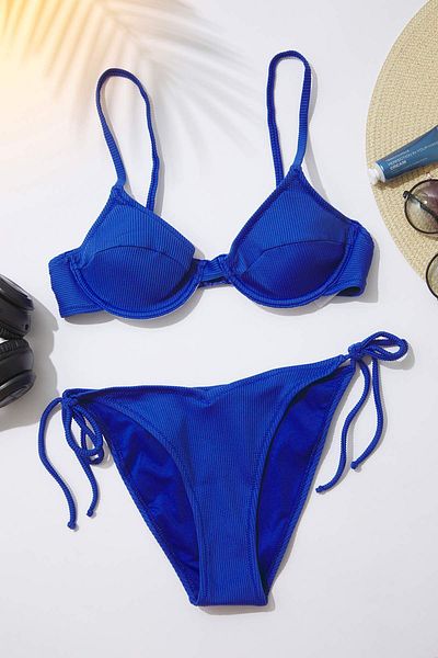 Trendyol Collection Balkonový vršek bikin s texturou Saks TBESS24BU00136