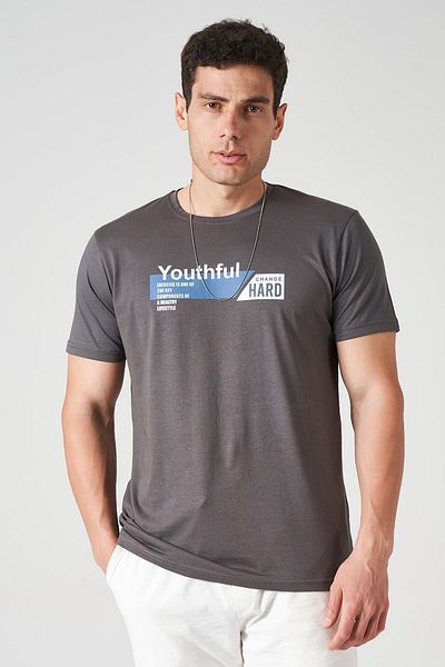 TENA Ανδρικό μπλουζάκι με στάμπα YOUTHFUL με καπνιστή λαιμόκοψη