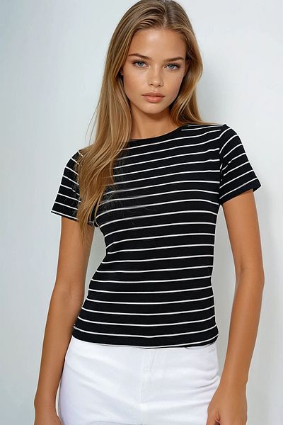 VAGGON Women's Black Crew Neck Striped T-Shirt Prmx13919