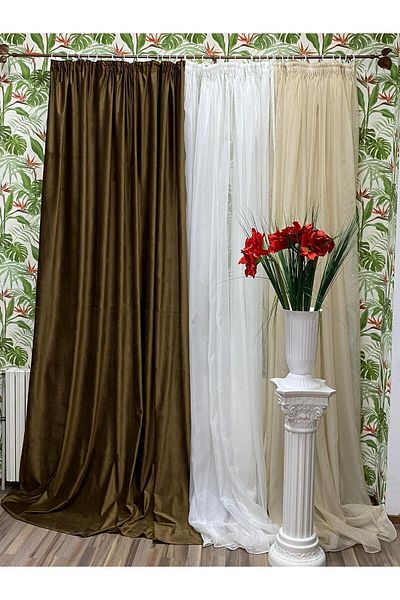 Liz Line Set of two velvet curtains, with drapery, various sizes and colors, from the "Velvet" range by Liz Line