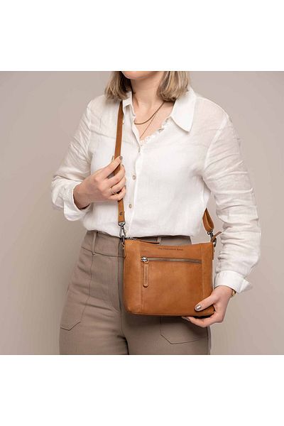 The Chesterfield Brand Women's genuine leather bag, The Chesterfield Brand, Faro, hand and shoulder bag