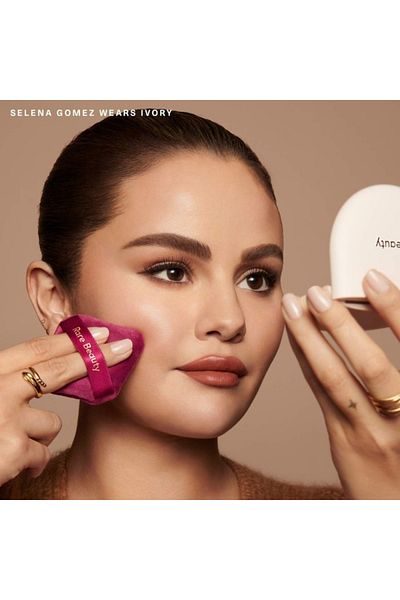 Rare Beauty by Selena Gomez True to Myself Tinted Pressed Talc-Free Finishing Powder Ivory - 8ml