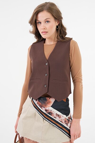 Saade Тъмнокафяв елек с джобове и 3 копчета, закопчаване с подплата