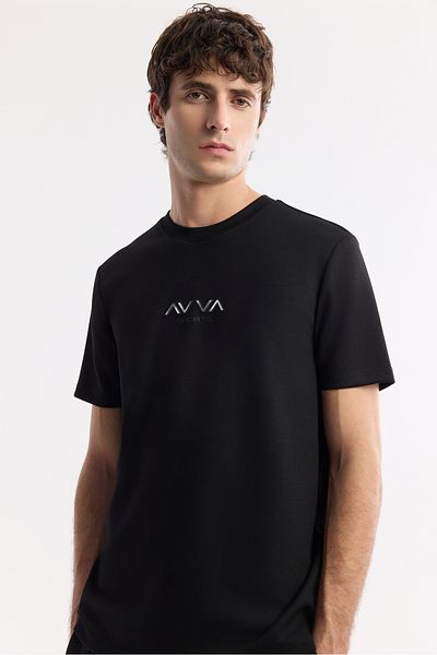 Avva Ανδρικό μπλουζάκι με μαύρη λαιμόκοψη με ολόγραμμα με στάμπα A51Y1006