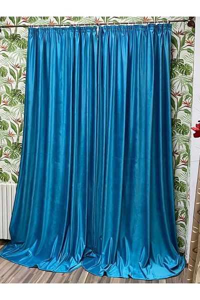 Liz Line Set of two velvet curtains, with drapery, various sizes and colors, from the "Velvet" range by Liz Line