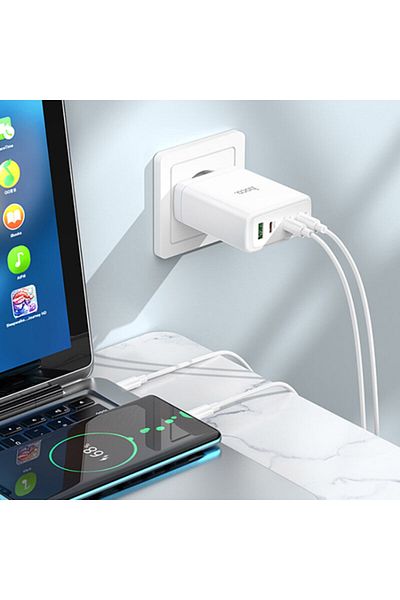 REDz Accessories Încărcător de rețea multiport, Hoco N31 Leader, 1 x USB 3 x Type-C, încărcare rapidă și PD 100w, alb