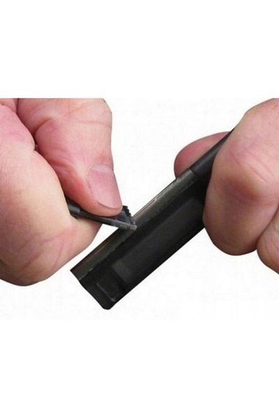 zola Dispozitiv de supraviețuire, cu fluier și cremene de magneziu pentru aprindere, negru
