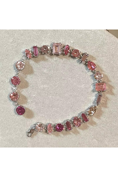 Takıtolia Purelyn - Pembe Taşlı Gümüş Zincirli Parıltılı Kübik Zirkon Şık Tasarım Hediye Bileklik
