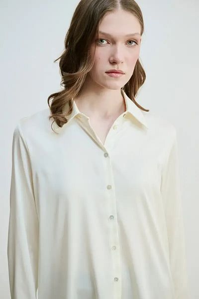 Gusto Ecru Silky Satin Shirt