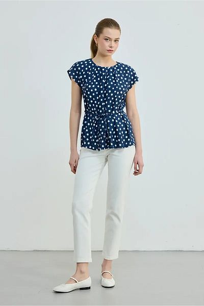 Gusto Μπλούζα με πόντους με ζώνη από σχοινί - Navy Blue