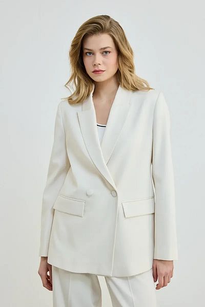 Gusto Two Button Blazer Jacket - Ecru