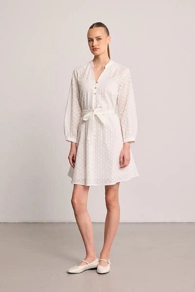 Gusto Embroidered Dress with Belt - White
