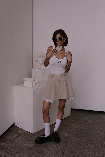 MAİ COLLECTİON Rina rakott bézs miniszoknya