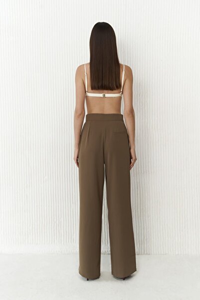 MAI STUDIOS CO. Detailní khaki kalhoty Diego s předním knoflíkem