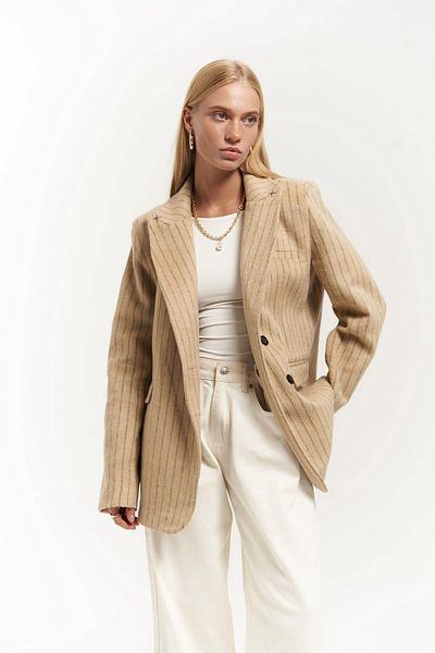MAİ COLLECTİON Taupe Striped Blazer - Λεπτομέρεια ραφής Peters