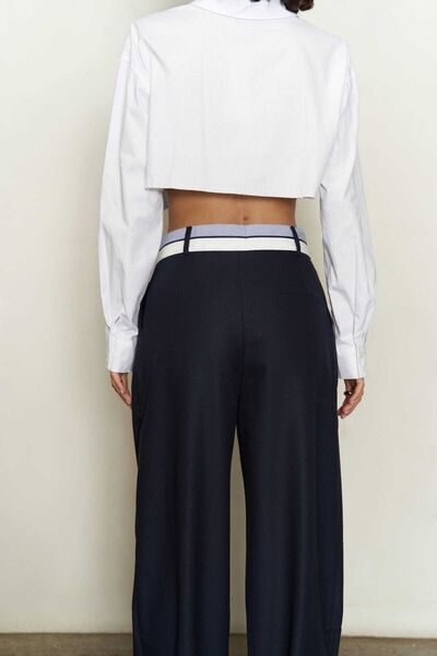 MAI STUDIOS CO. Fehér Crop ing korallkék csíkokkal