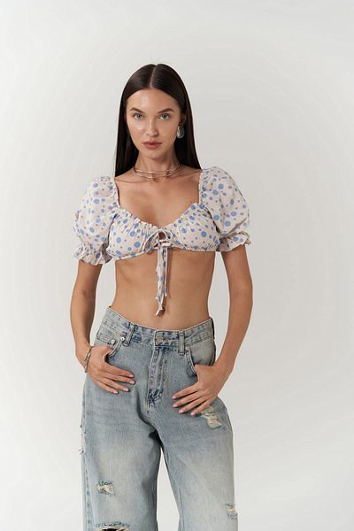 MAİ COLLECTİON Crop cu buline albastre Lisa
