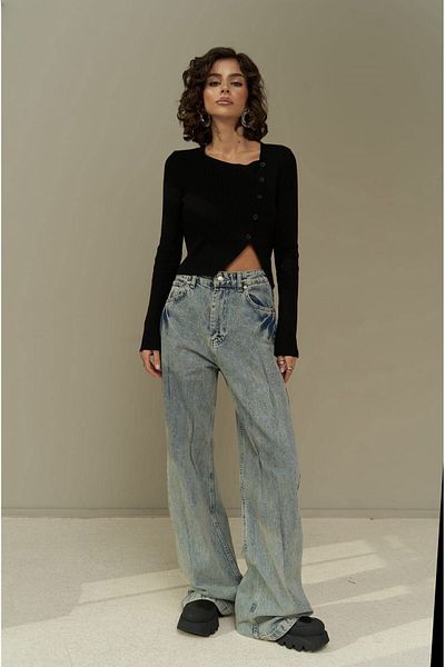 MAİ COLLECTİON Kloe Button Detail Black Knitwear Crop