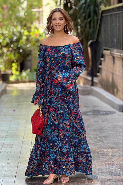 Nevin Kaya Moda Rochie Madonna cu modele cu șal de culoare albastră