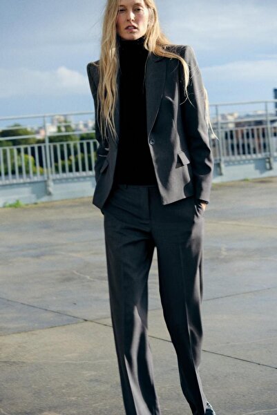 Butik Allbucks Zr, Padded Body Fitted Blazer Jacket Abzra1023