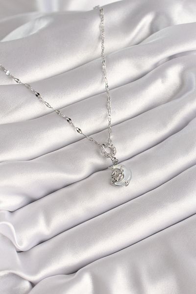 Skygo 316L Steel Silver Color Pearlescent Moon Figure Butterfly Model Women's Necklace - TJ-BKO8427