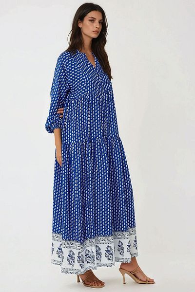 Hiccup Rochie modestă cu decolteu în V cu model