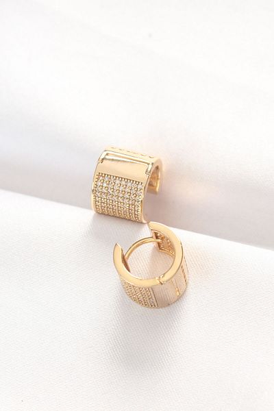 Skygo Brass Gold Color Minimal Earrings with Stones - Tj-Bkp8890