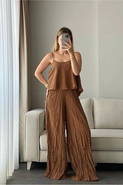 FEMMESTUDIO Women's Brown Wrinkled Blouse Skirt Set
