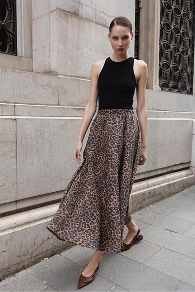 FEMMESTUDIO Fusta maxi maro cu imprimeu leopard de damă