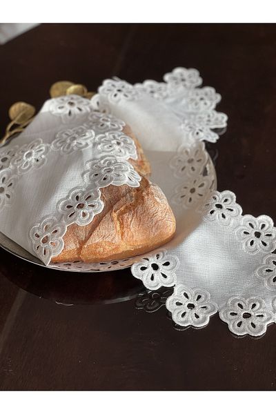 QBR Home Floral Embroidered Bread Cover