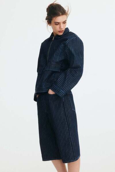 H&M شورت جينز يصل إلى الركبة