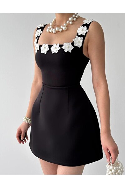 TUA MODA Tua Moda Alyosa Dress with Flower Detail