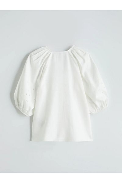 LC Waikiki Lcw Comfort Ecru V-Neck Embroidered Balloon Sleeve Blouse