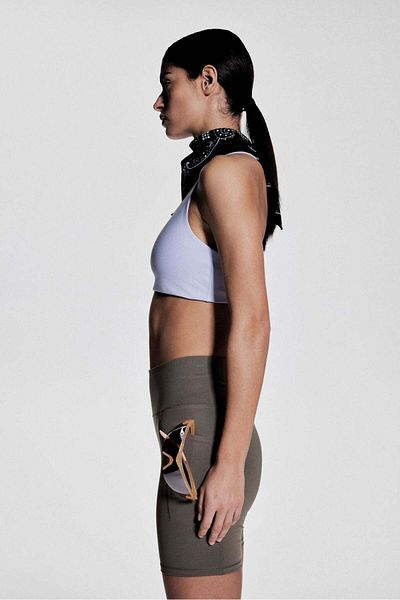 H&M شورت رياضي لركوب الدراجات بتفاصيل جيوب من Drymove™