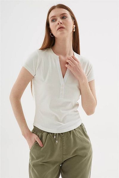 Fashion Friends Γυναικεία Μπλούζα Ecru με λεπτομέρεια με κουμπί 25y0494k1