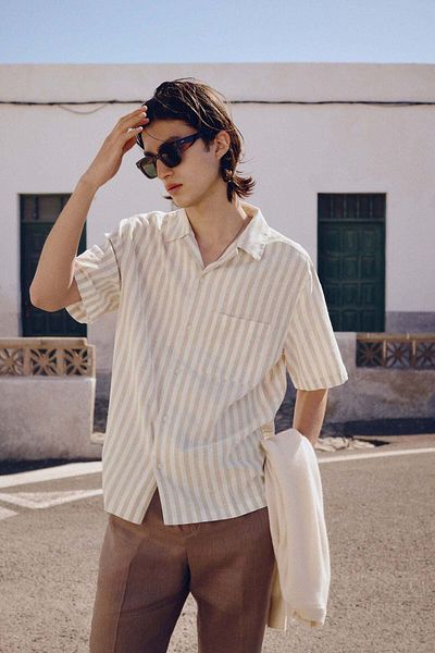 H&M Regular Fit Short-sleeved linen-blend shirt
