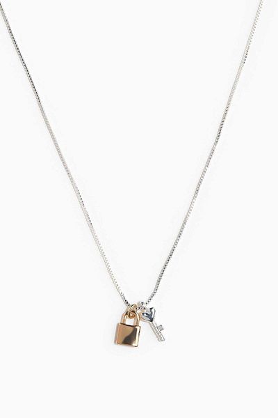 H&M Pendant necklace
