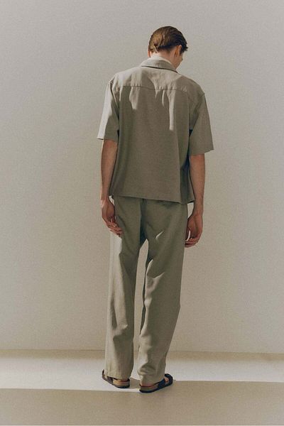 H&M Loose Fit Short-sleeved linen-blend shirt