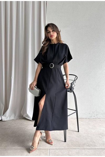 maf collection Γυναικείο μαύρο κοντομάνικο μπροστινό πλισέ λαιμόκοψη με ζώνη και λεπτομέρεια βραδινό φόρεμα επιστροφής στο σπίτι