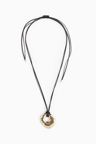 H&M Pendant cord necklace