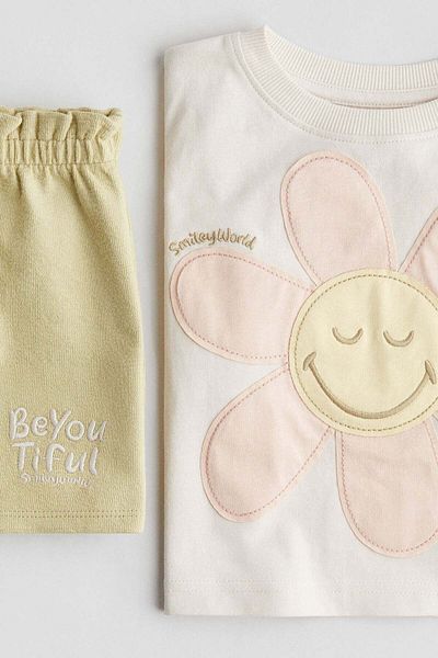 H&M 2-piece T-shirt and shorts set