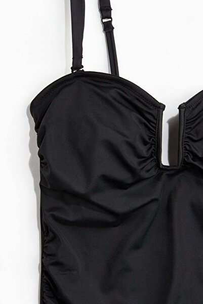 H&M MAMA Bandeau swimsuit