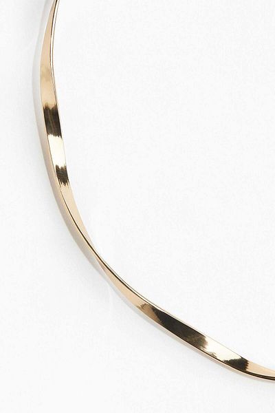 H&M Rigid necklace