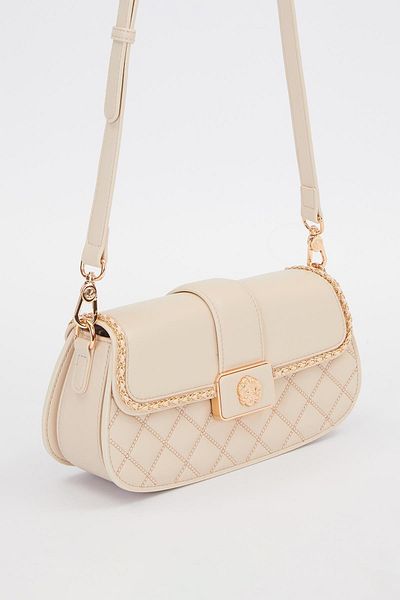 Levidor Mink Buckle Detail Shoulder Bag
