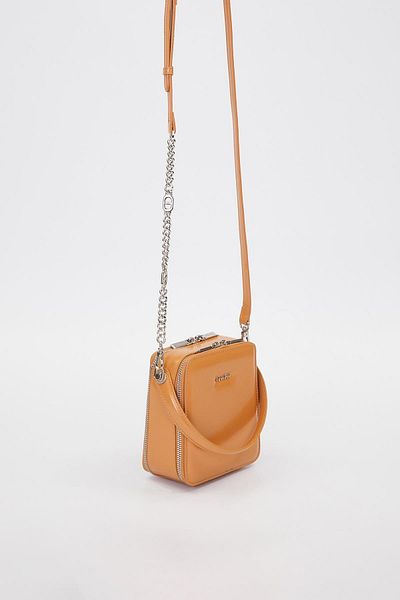 Levidor Brown Rectangular Model Shoulder Bag