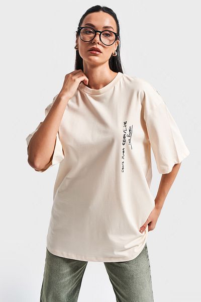 its basic Γυναικείο μπλουζάκι σε μπεζ χρώμα s5-105 Oversize με εμπριμέ Loose Cut 100% βαμβάκι