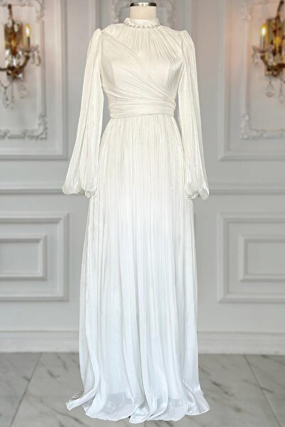 Amine Hüma Pelin Abiye Elbise Ekru